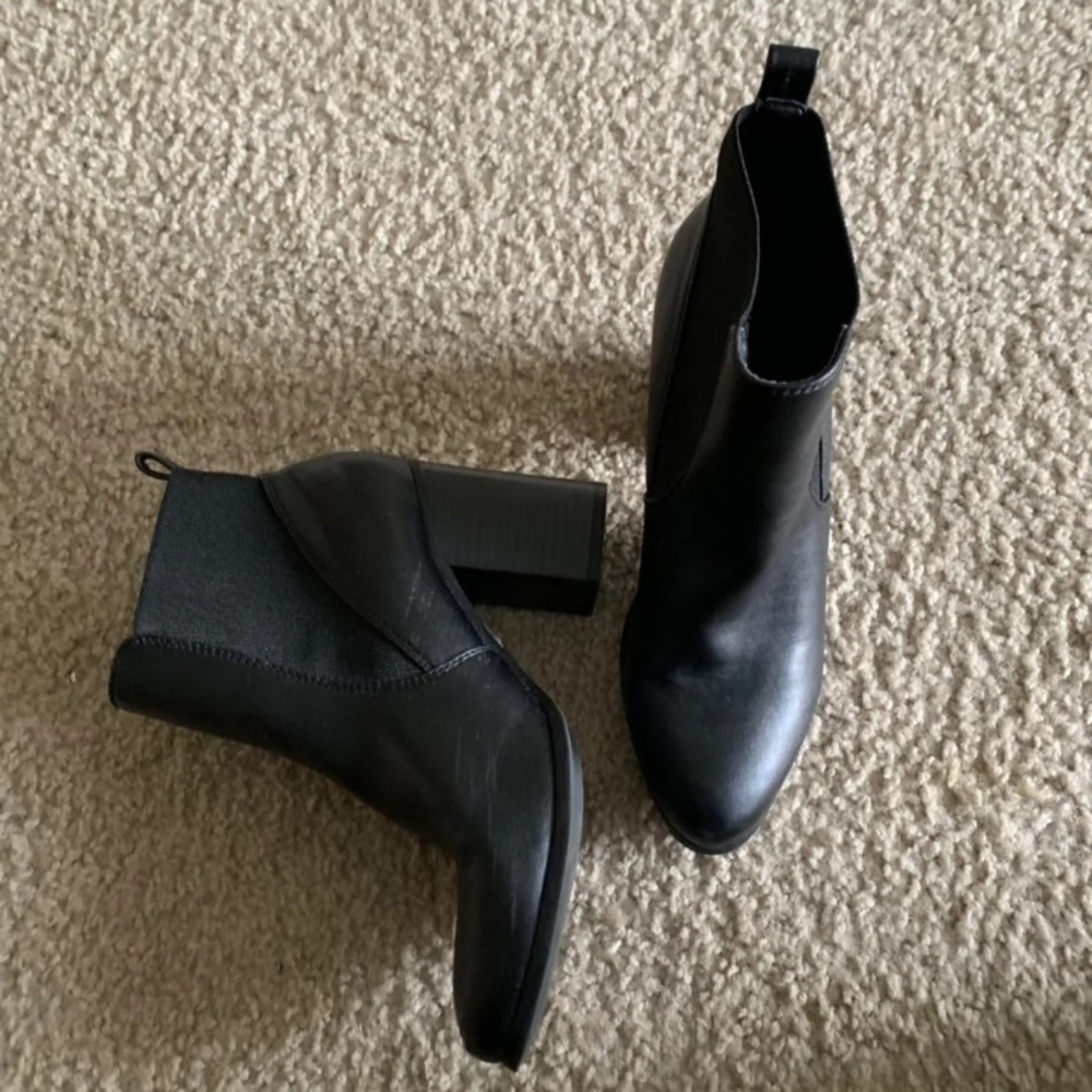Forever 21 booties